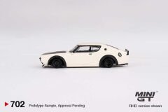 702-Nissan Skyline Kenmeri Liberty Walk White MGT00702