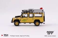 751 - Land Rover Defender 110 1989 Camel Trophy Amazon Team Japan