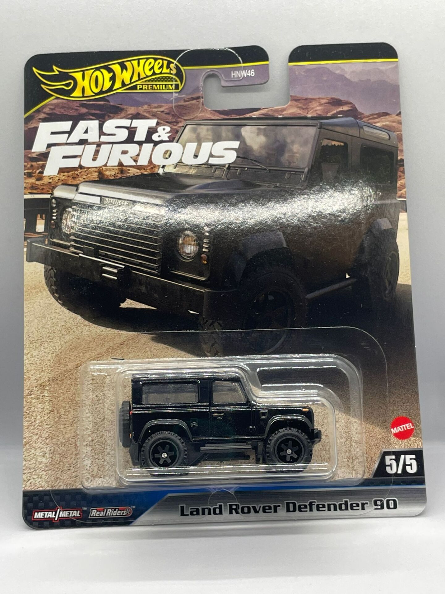 Hot Wheels Premium Land Rover Defender 90